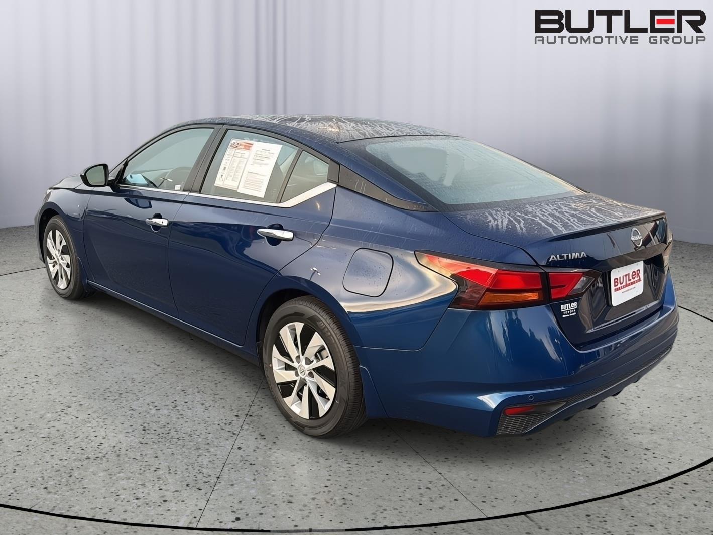 Used 2024 Nissan Altima Sedan