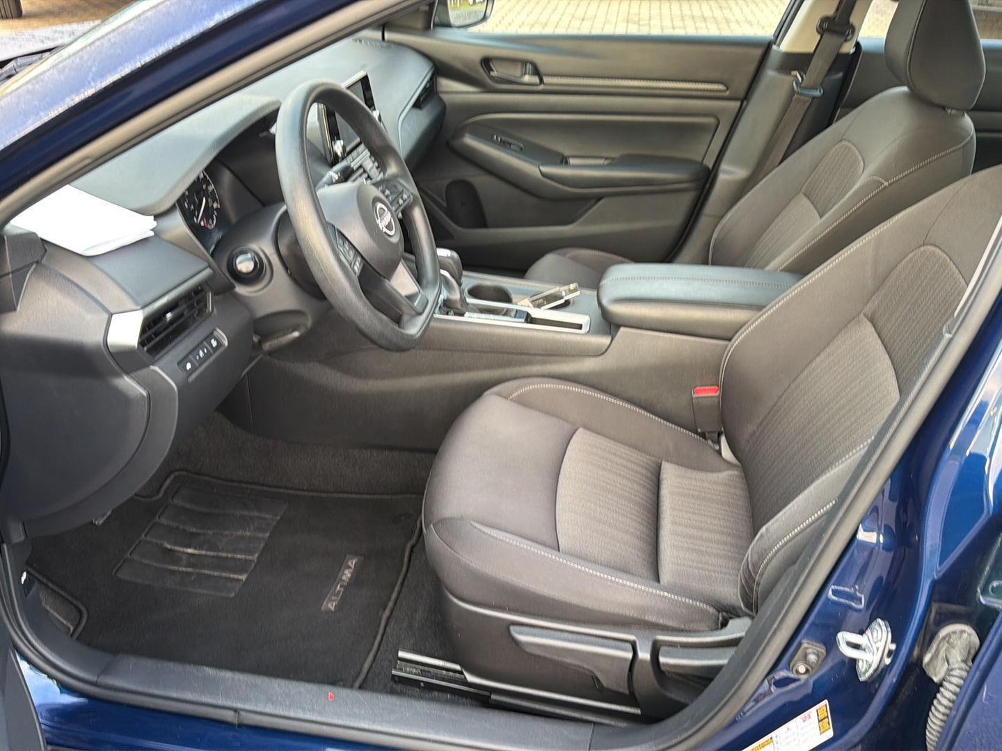 Used 2024 Nissan Altima Sedan