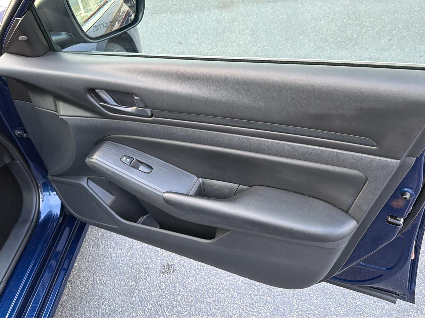 Used 2024 Nissan Altima Sedan