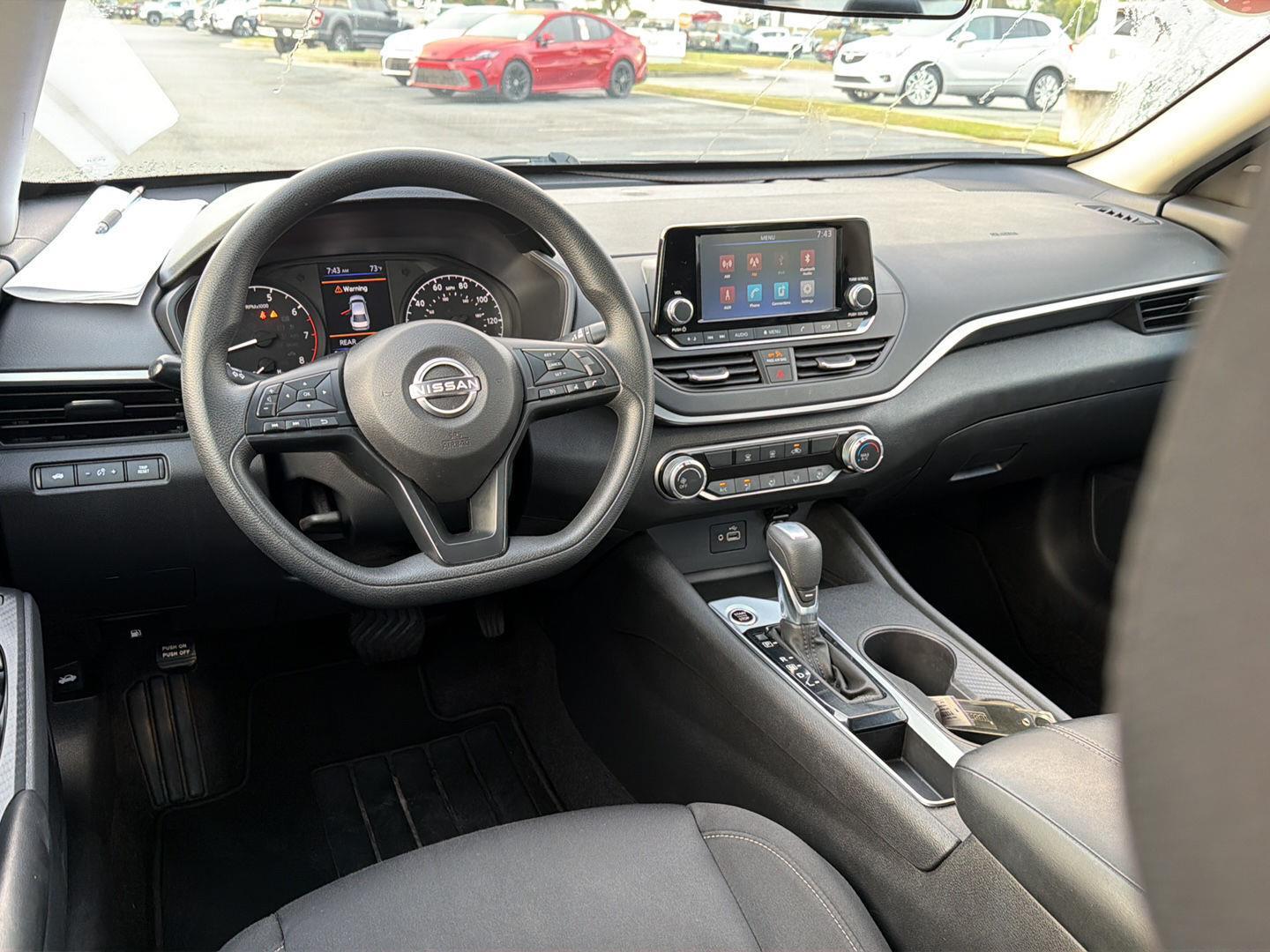 Used 2024 Nissan Altima Sedan