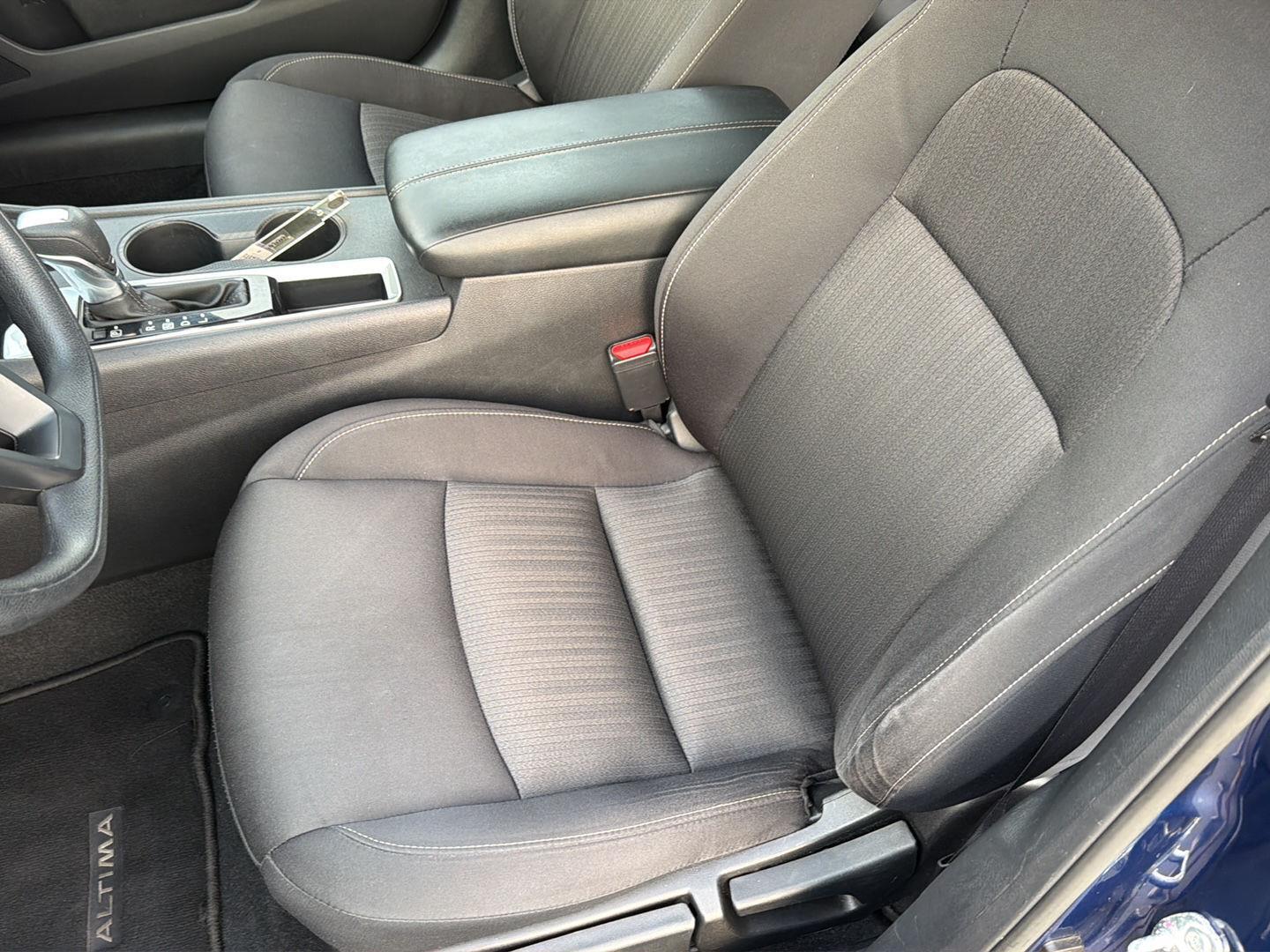 Used 2024 Nissan Altima Sedan