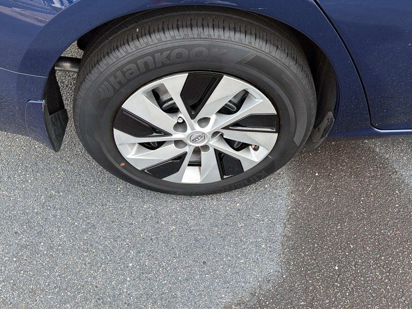 Used 2024 Nissan Altima Sedan