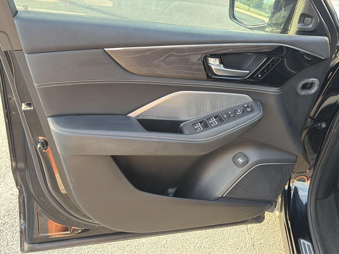 Used 2023 Acura MDX Sedan