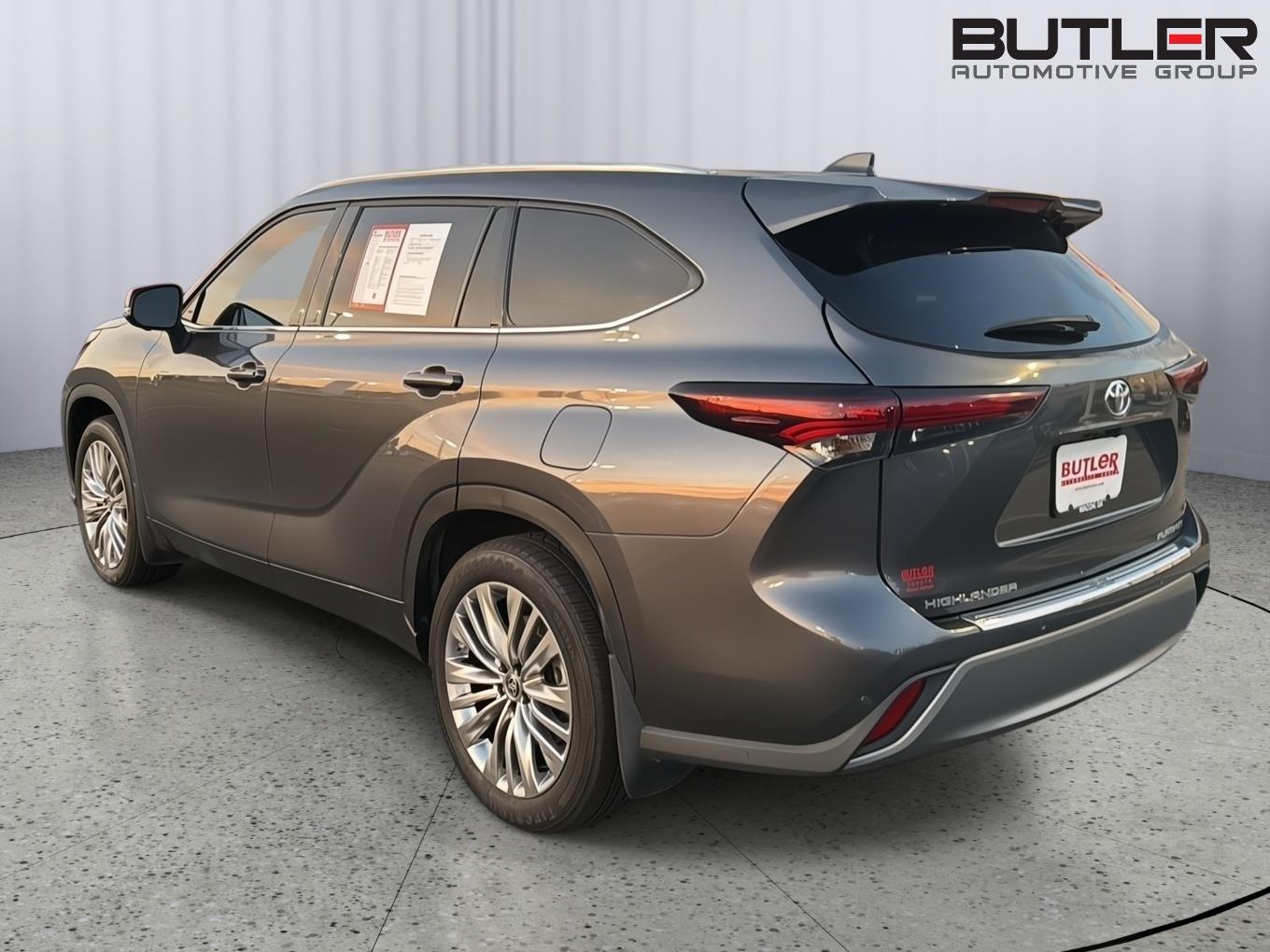 Used 2024 Toyota Highlander SUV