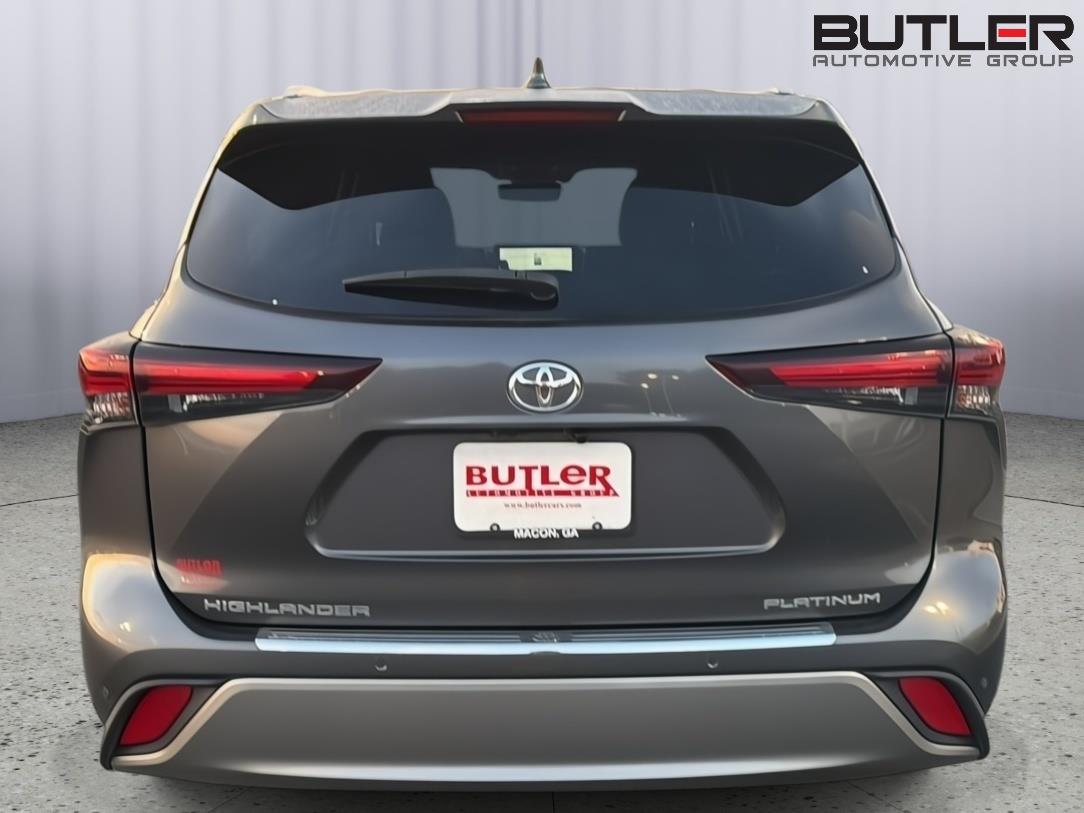 Used 2024 Toyota Highlander SUV