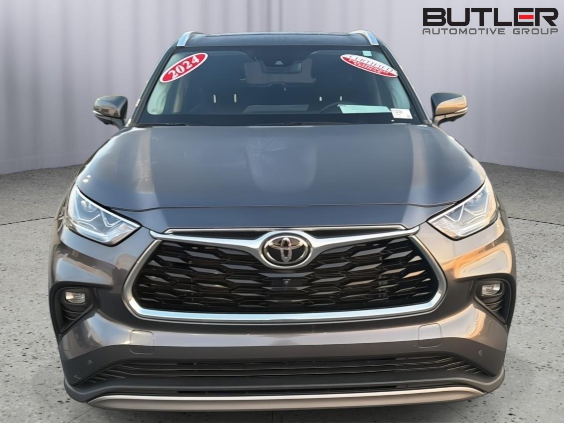 Used 2024 Toyota Highlander SUV