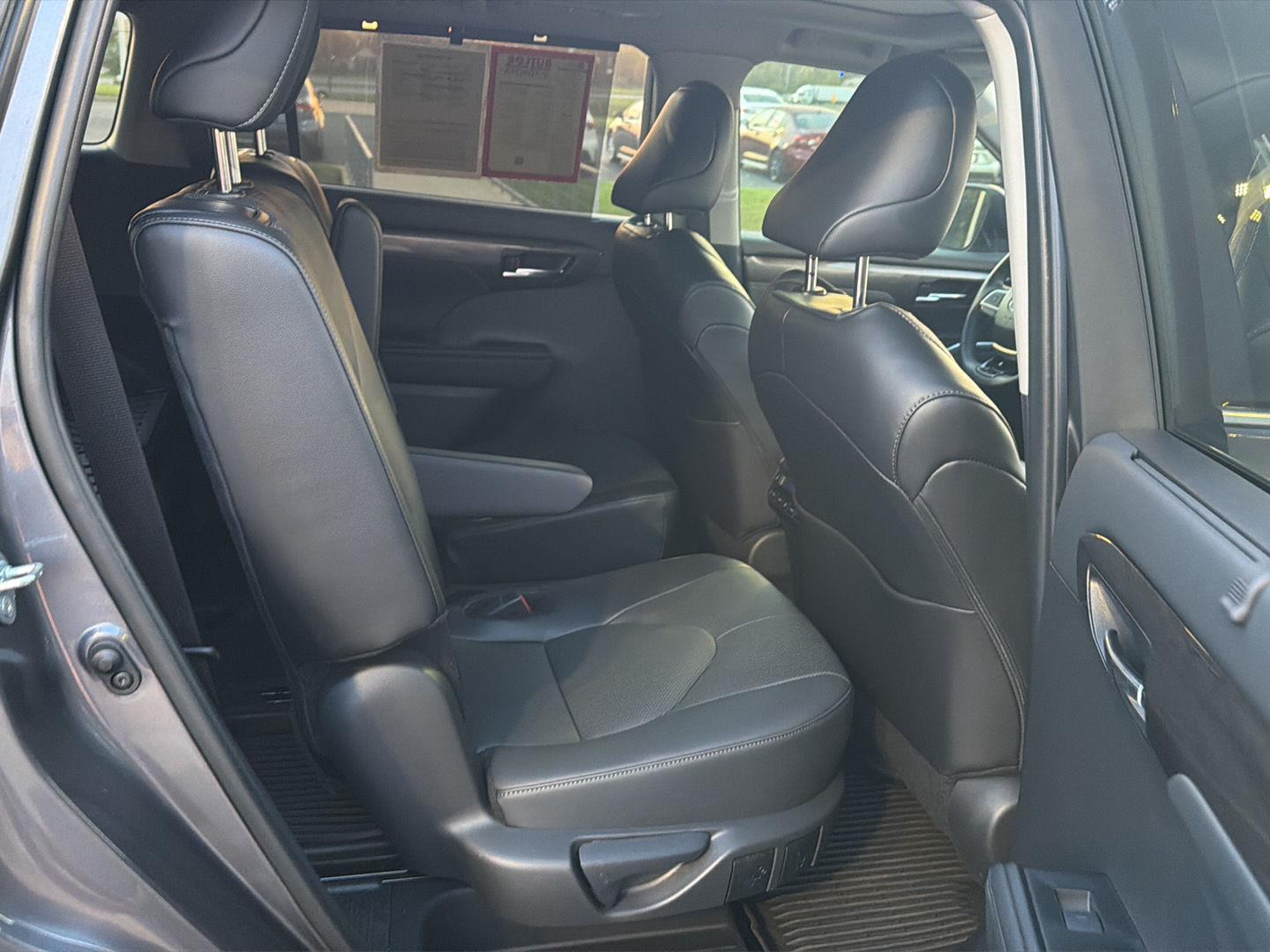 Used 2024 Toyota Highlander SUV