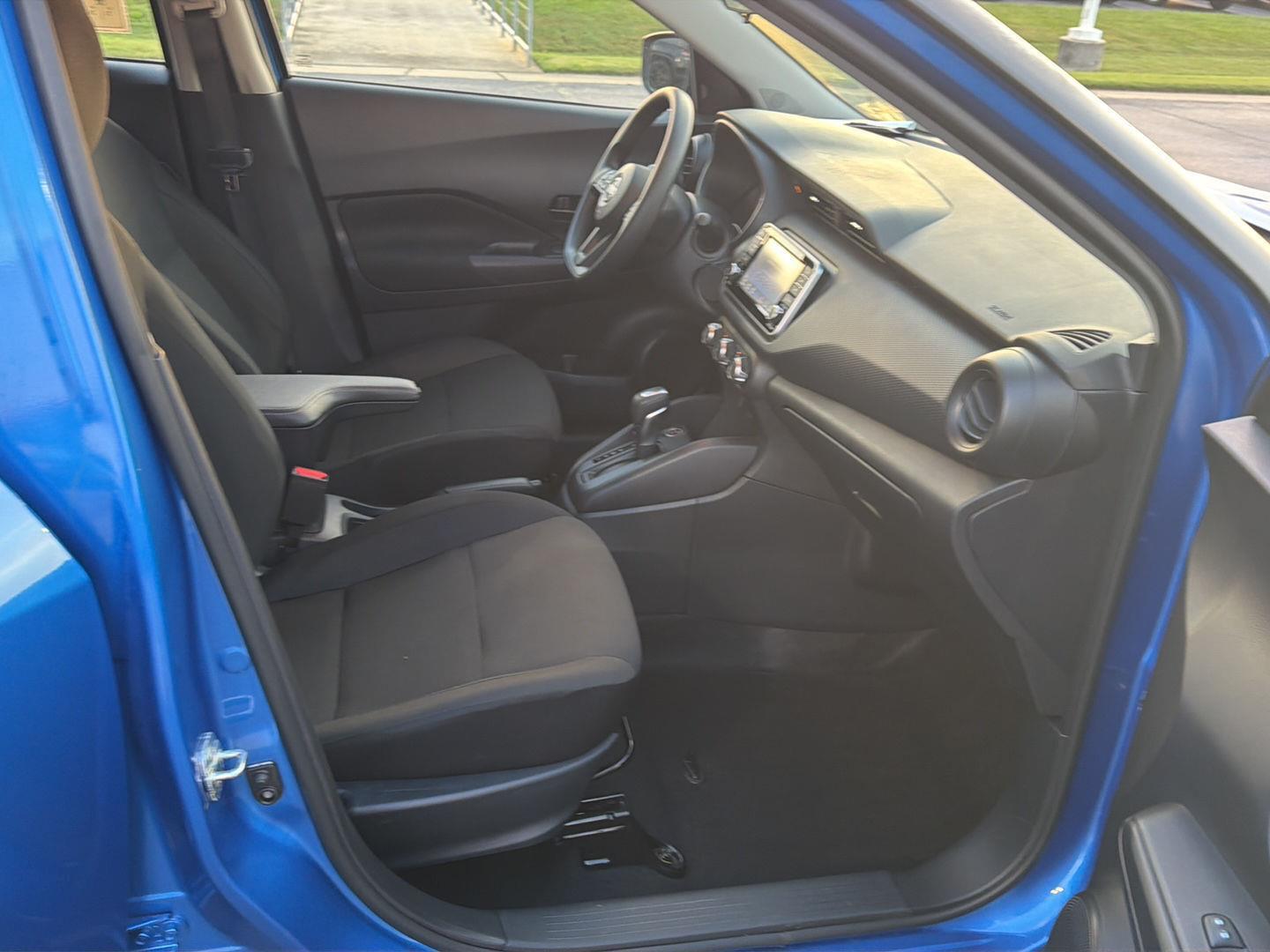 Used 2024 Nissan Kicks SUV
