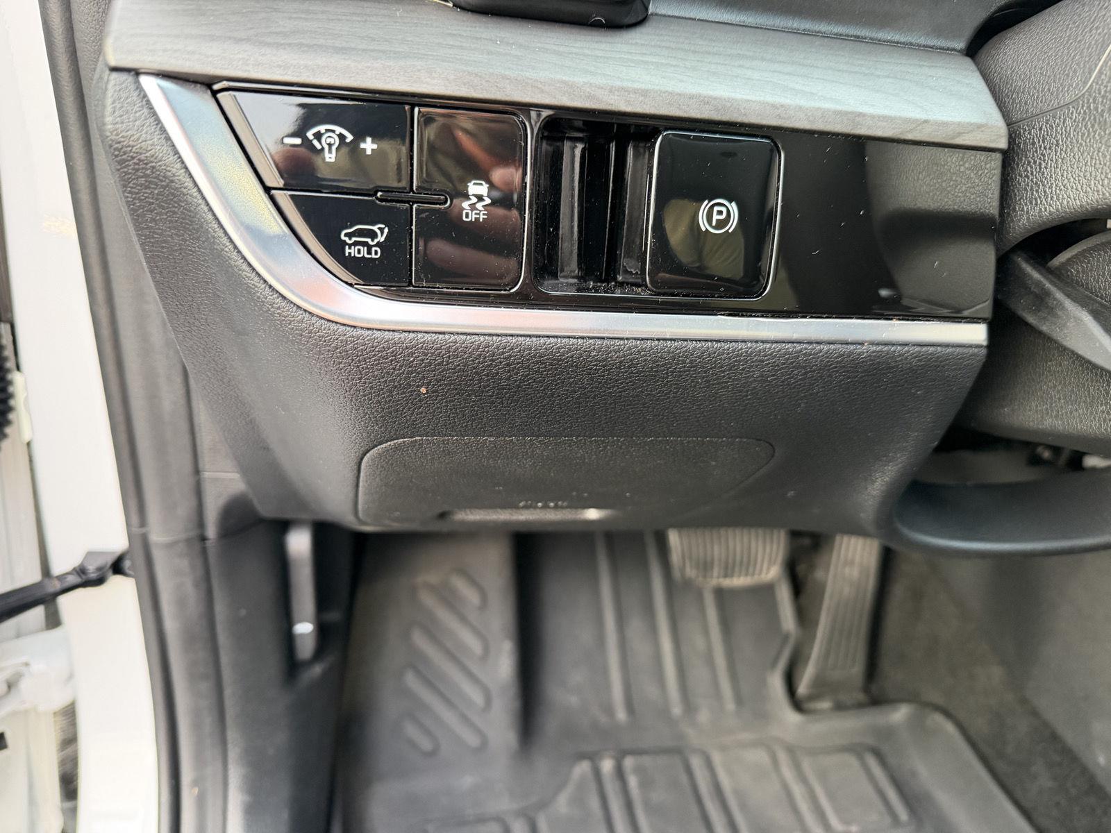 Used 2024 Kia Sportage SUV