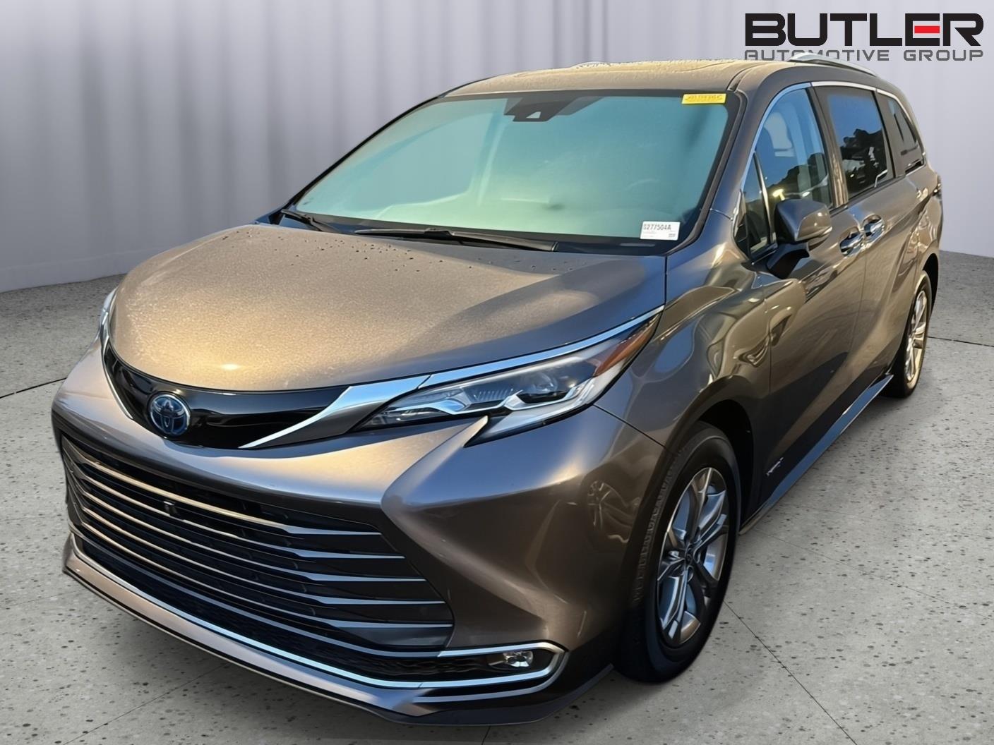 2021 Toyota Sienna Platinum 7-Passenger AWD