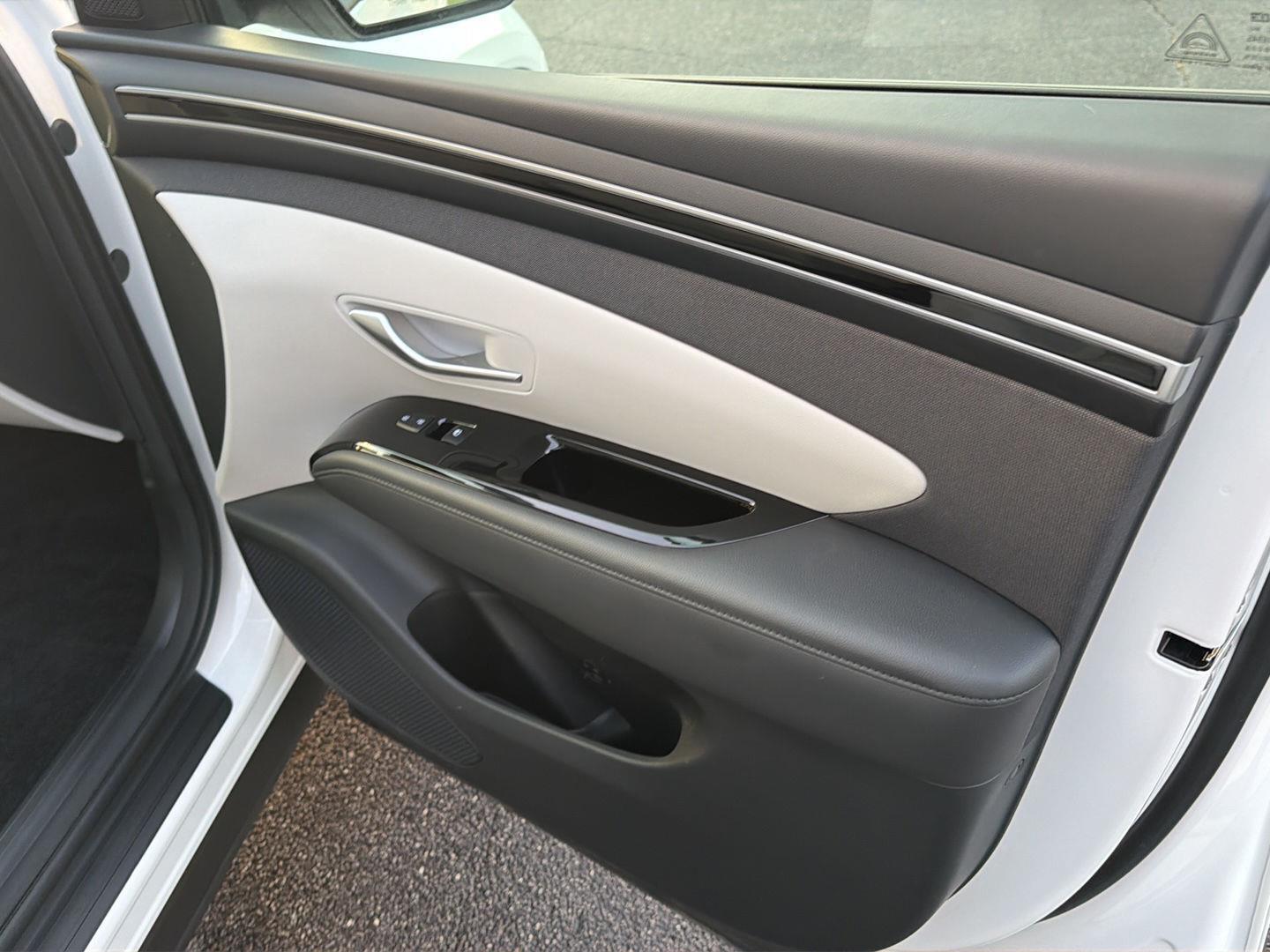 Used 2024 Hyundai Tucson Hybrid SUV