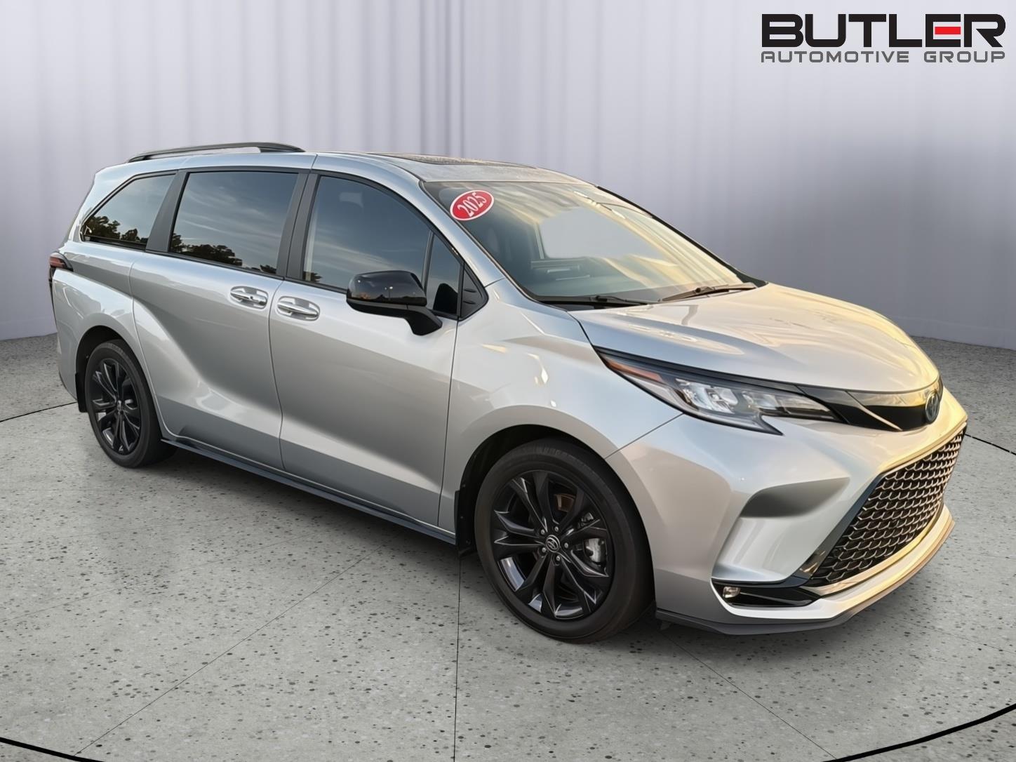 Used 2025 Toyota Sienna Van
