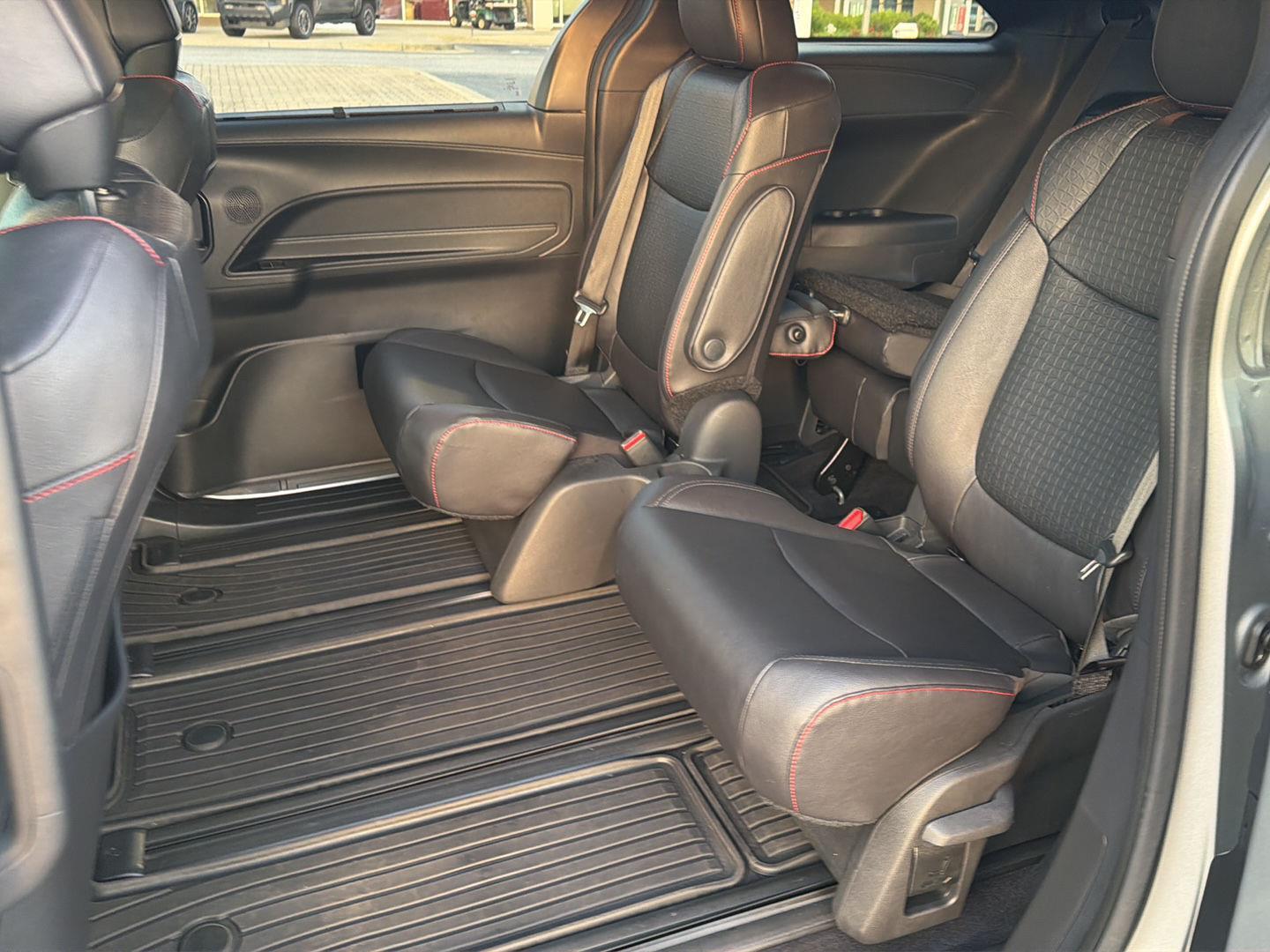 Used 2025 Toyota Sienna Van
