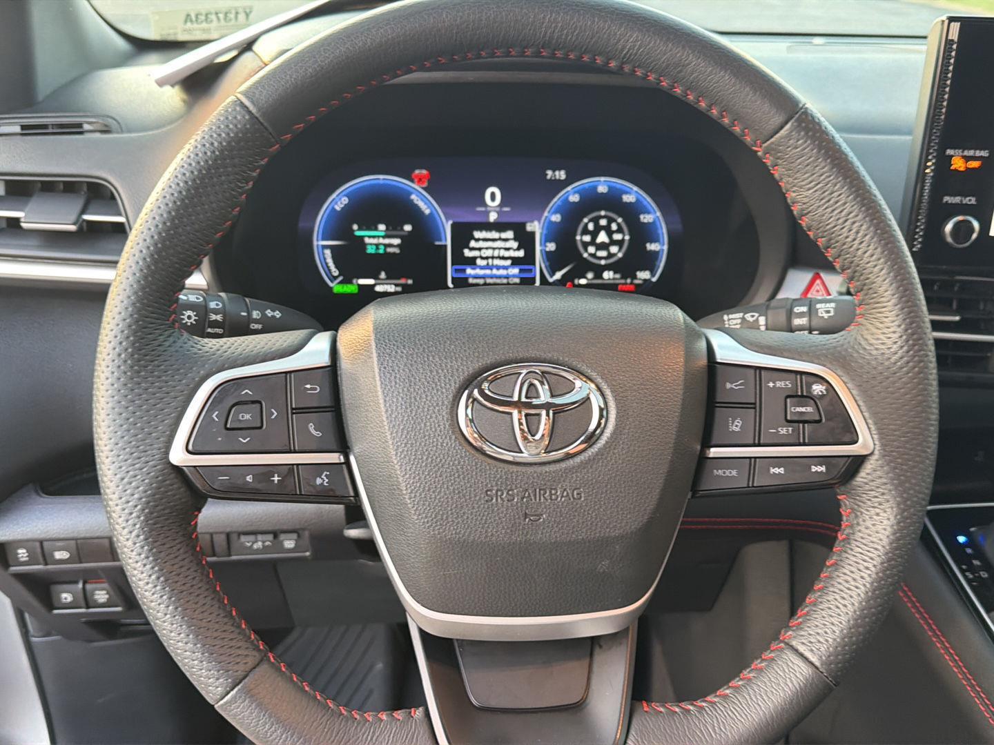 Used 2025 Toyota Sienna Van