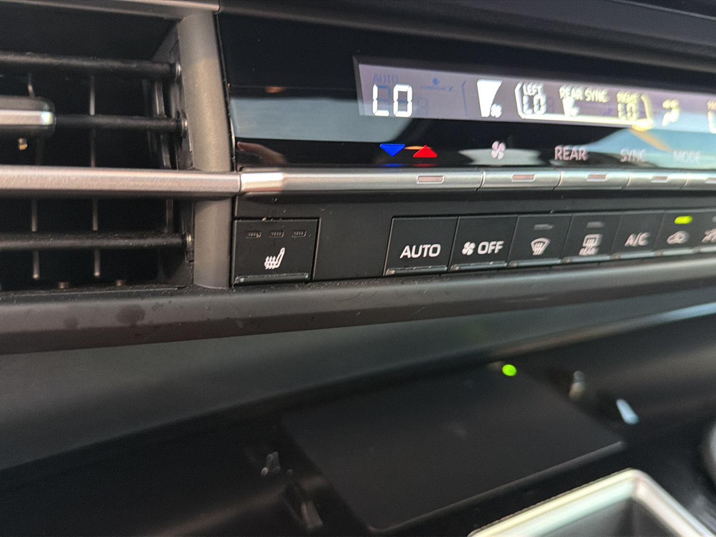 Used 2025 Toyota Sienna Van