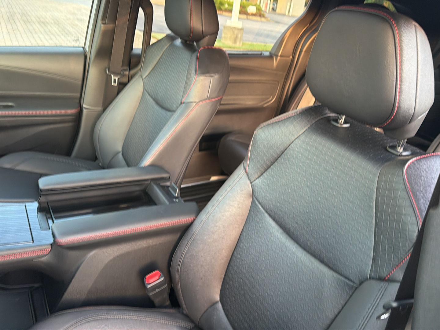 Used 2025 Toyota Sienna Van