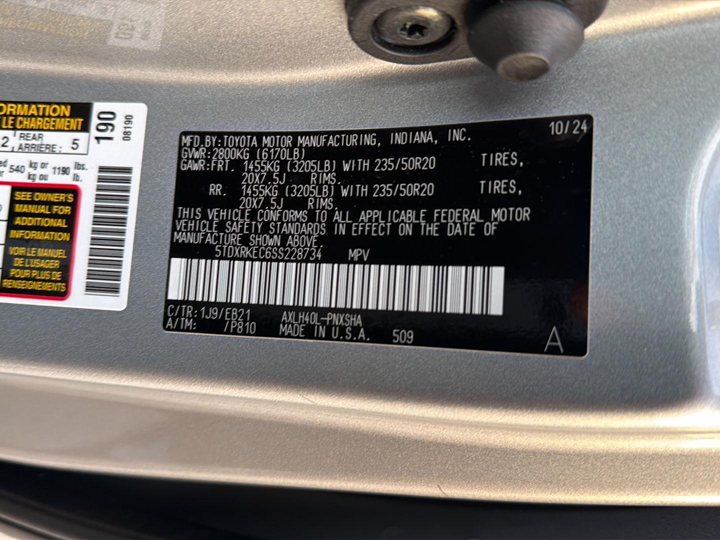 Used 2025 Toyota Sienna Van