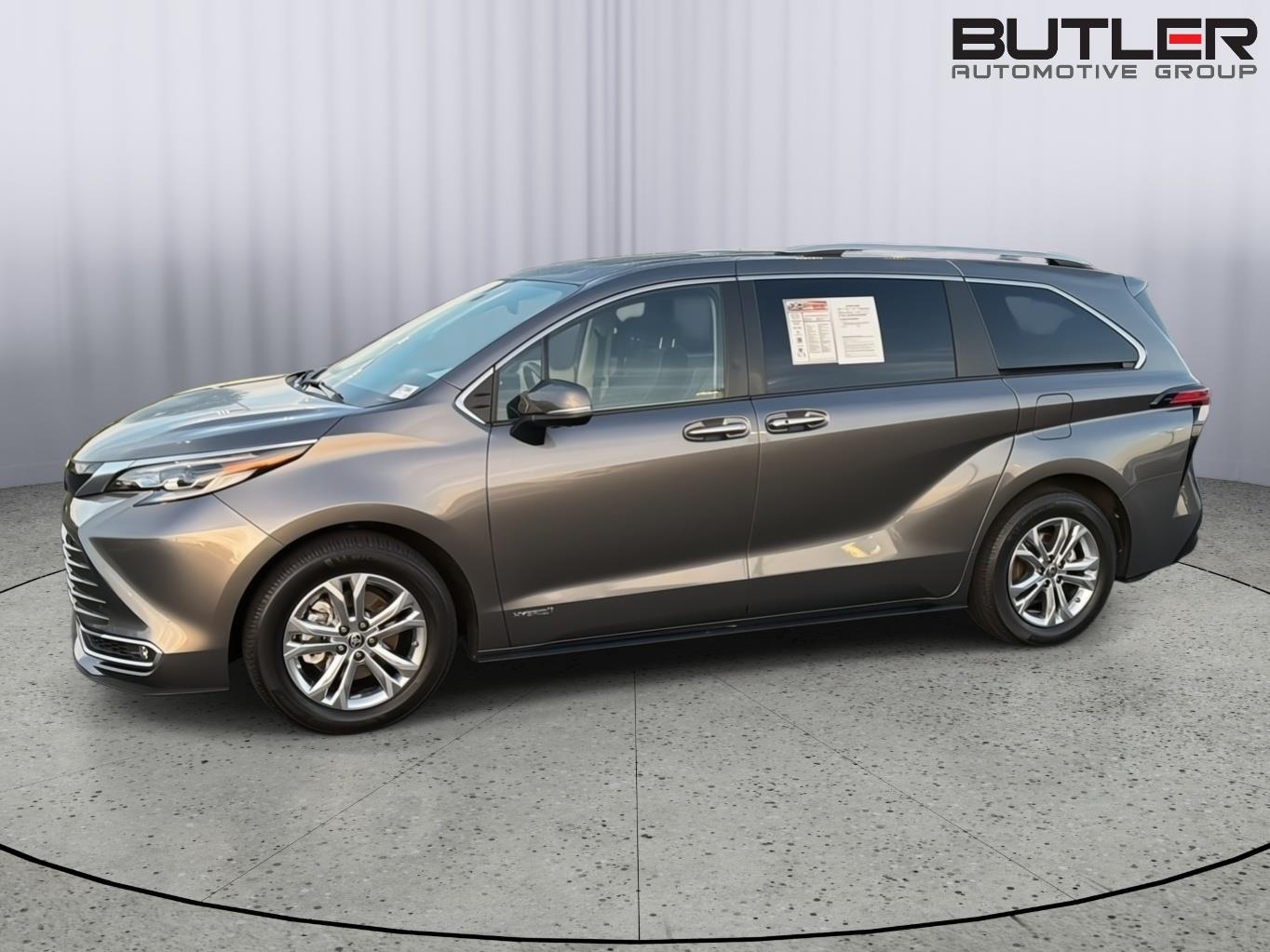 Used 2021 Toyota Sienna Van