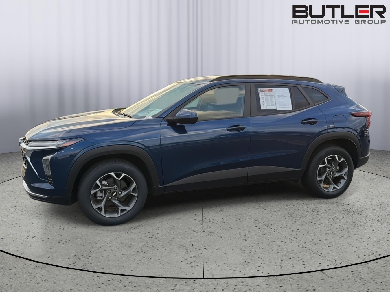 Used 2024 Chevrolet Trax SUV