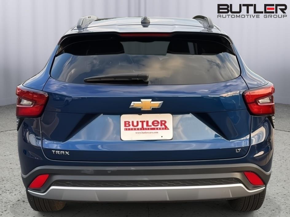 Used 2024 Chevrolet Trax SUV