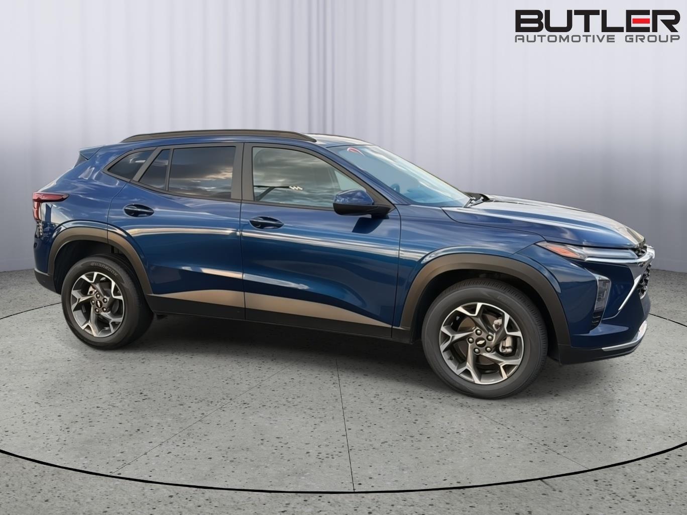 Used 2024 Chevrolet Trax SUV