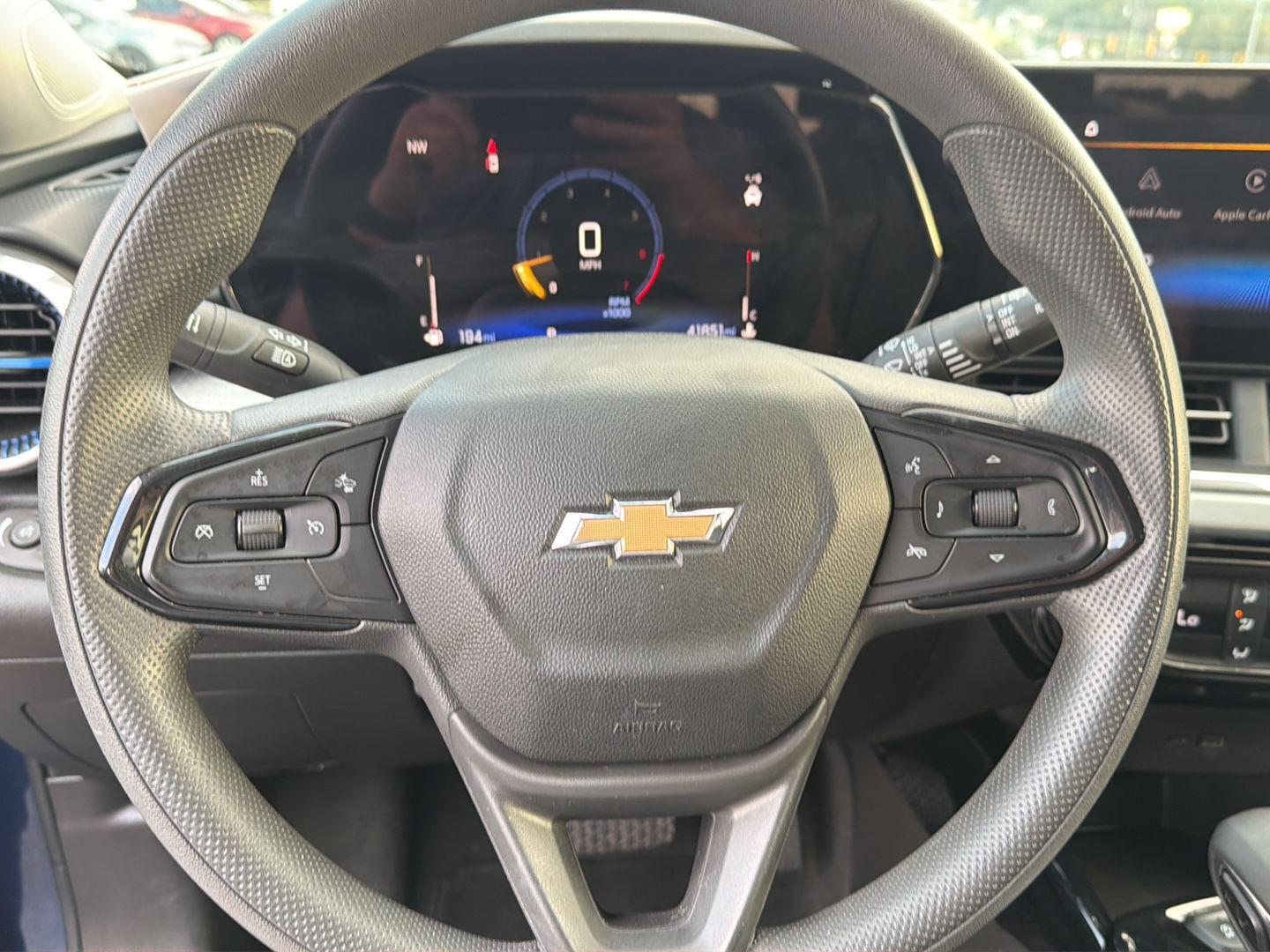 Used 2024 Chevrolet Trax SUV