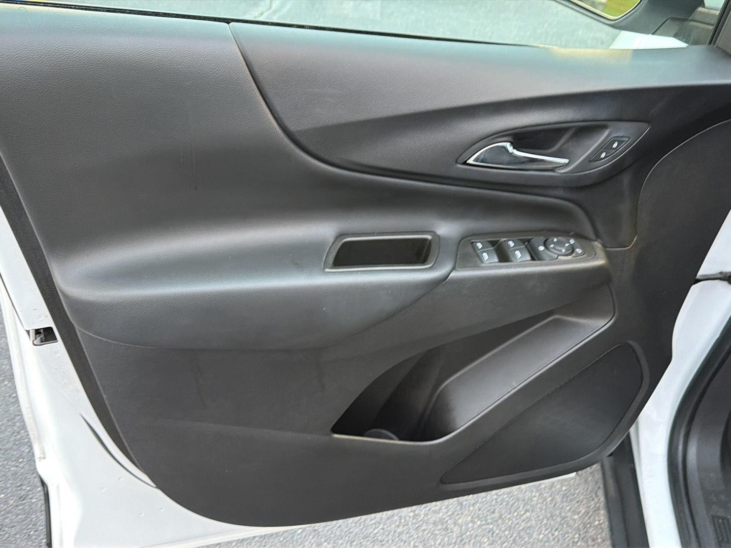 Used 2023 Chevrolet Equinox SUV