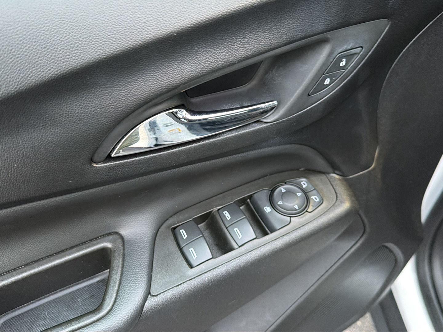 Used 2023 Chevrolet Equinox SUV