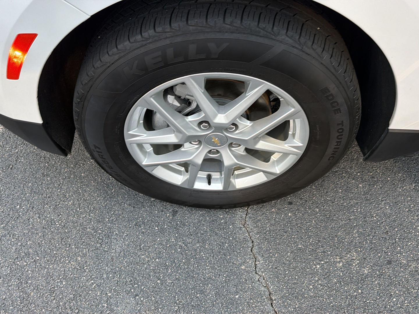 Used 2023 Chevrolet Equinox SUV
