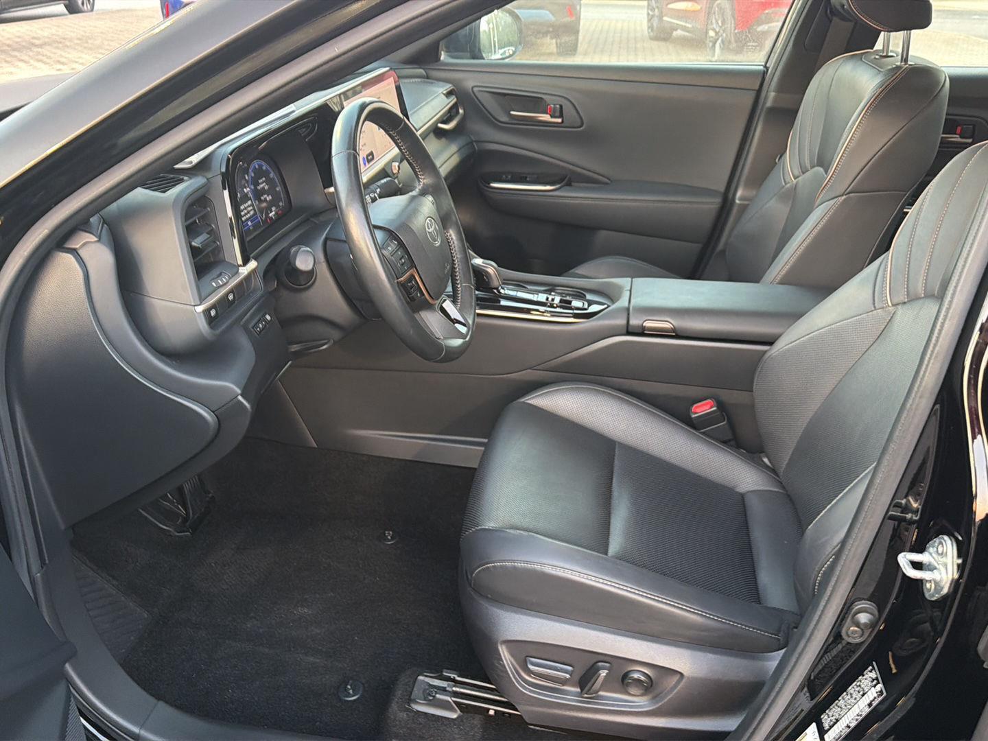 Used 2025 Toyota Crown Sedan