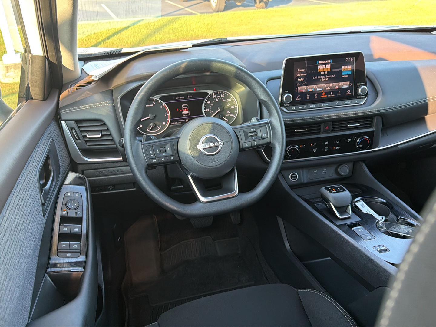 Used 2023 Nissan Rogue SUV