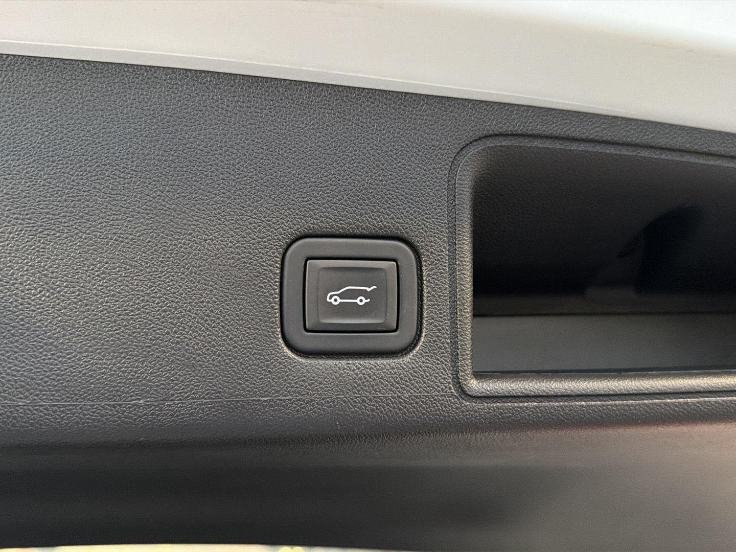 Used 2023 GMC Terrain SUV