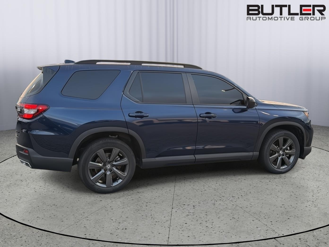 Used 2025 Honda Pilot SUV