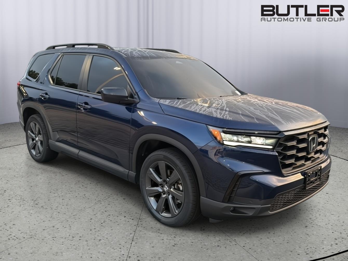 Used 2025 Honda Pilot SUV