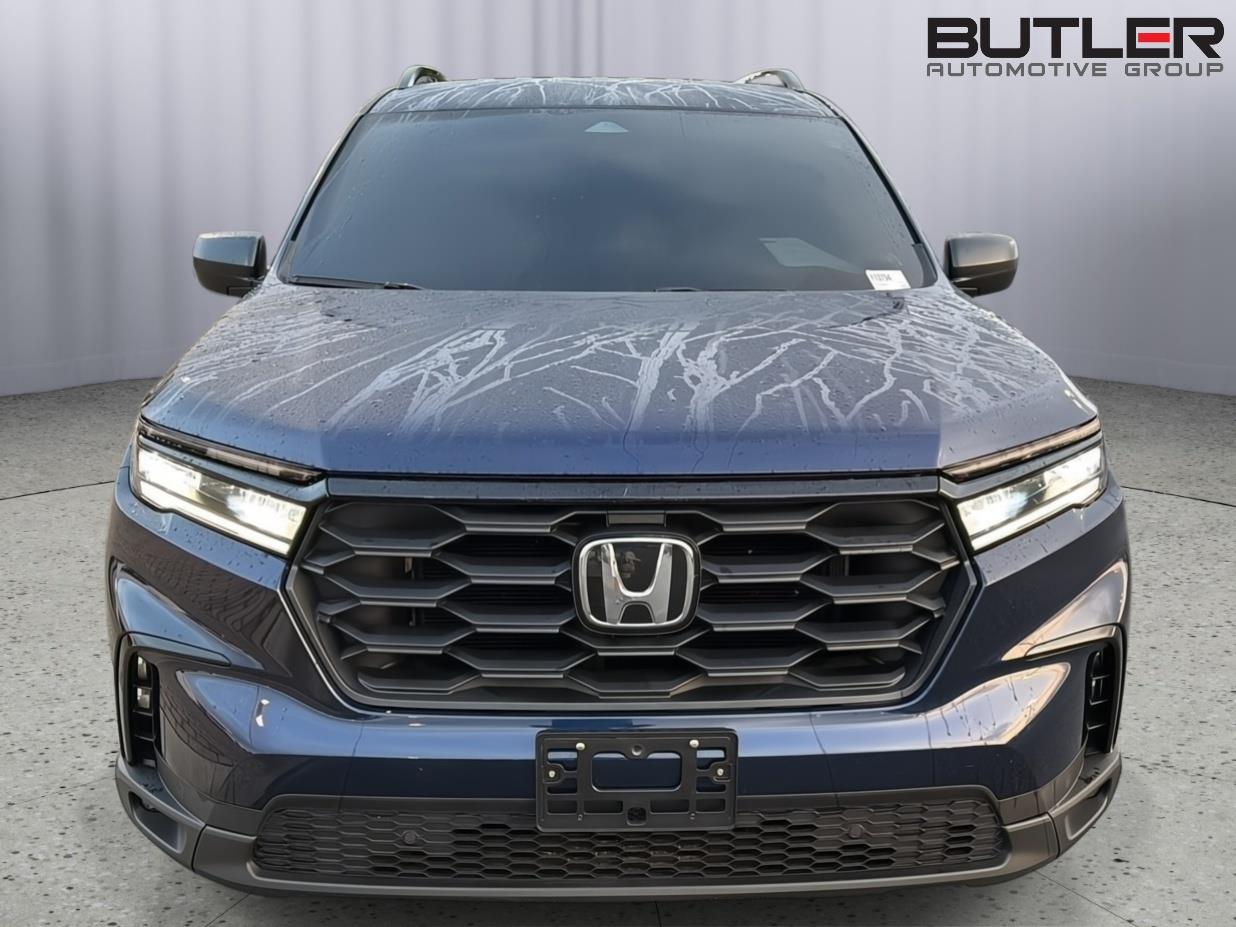 Used 2025 Honda Pilot SUV