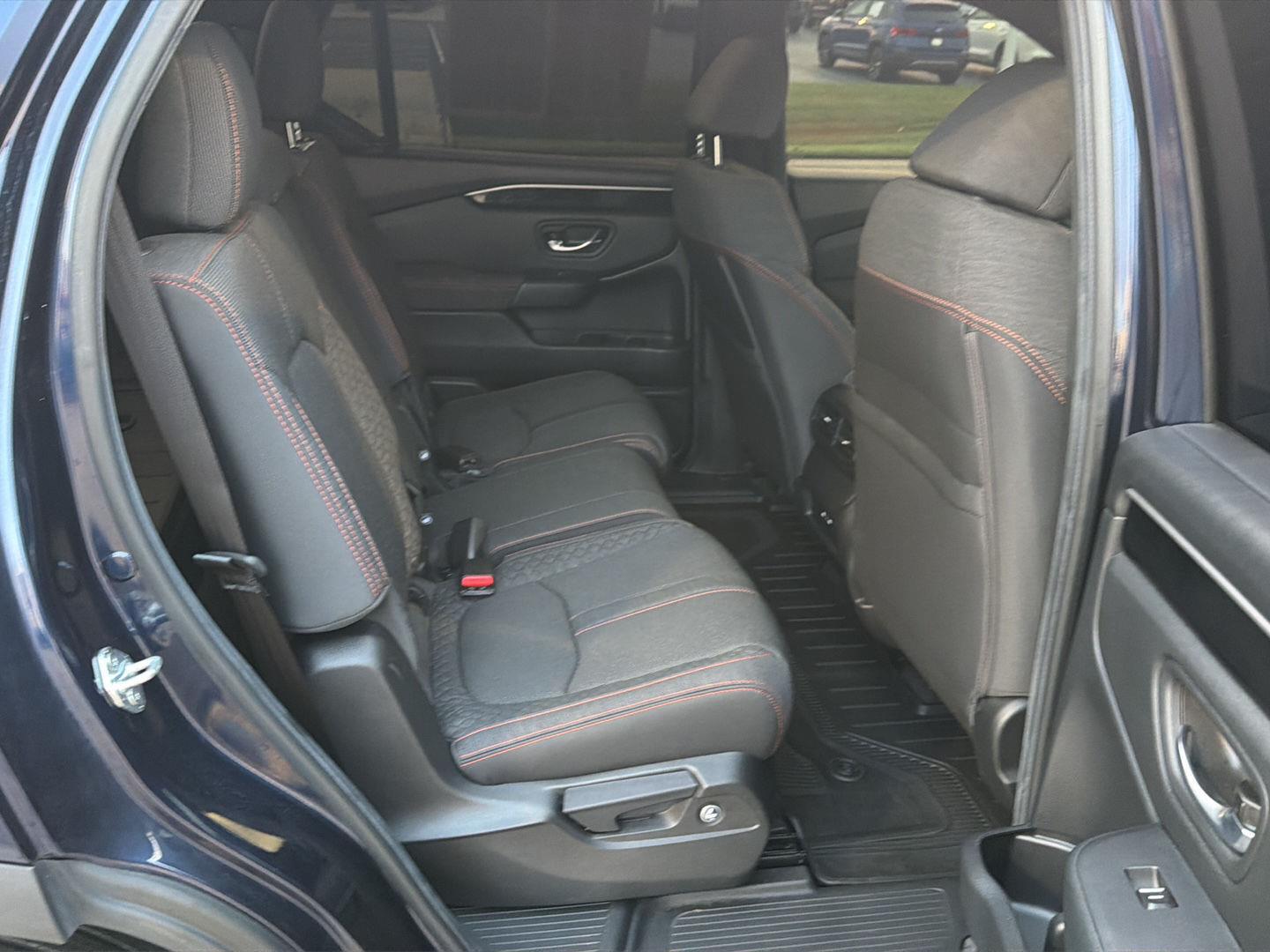 Used 2025 Honda Pilot SUV