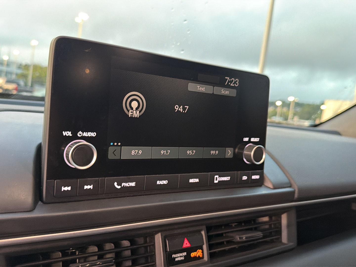 Used 2025 Honda Pilot SUV