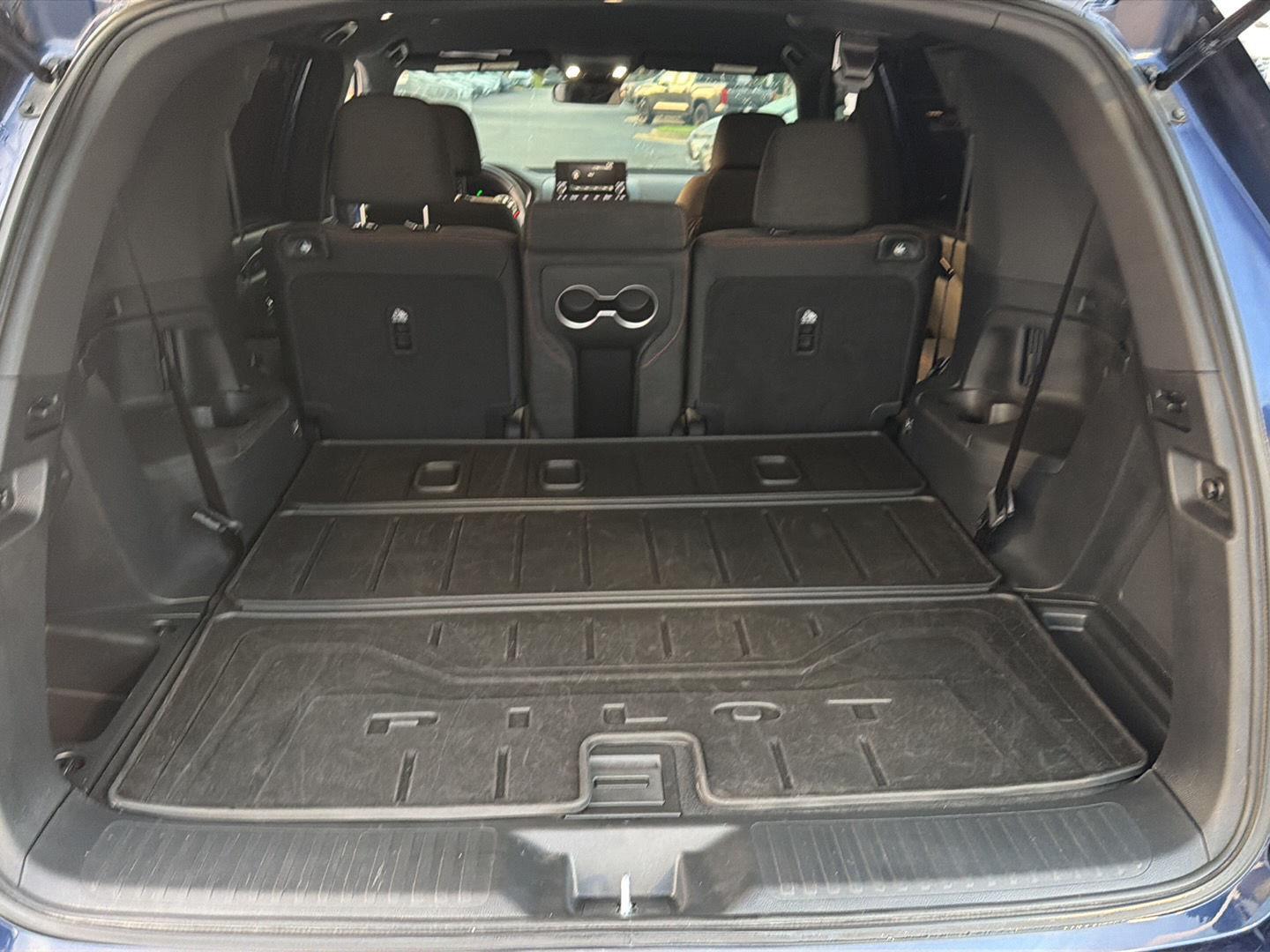 Used 2025 Honda Pilot SUV