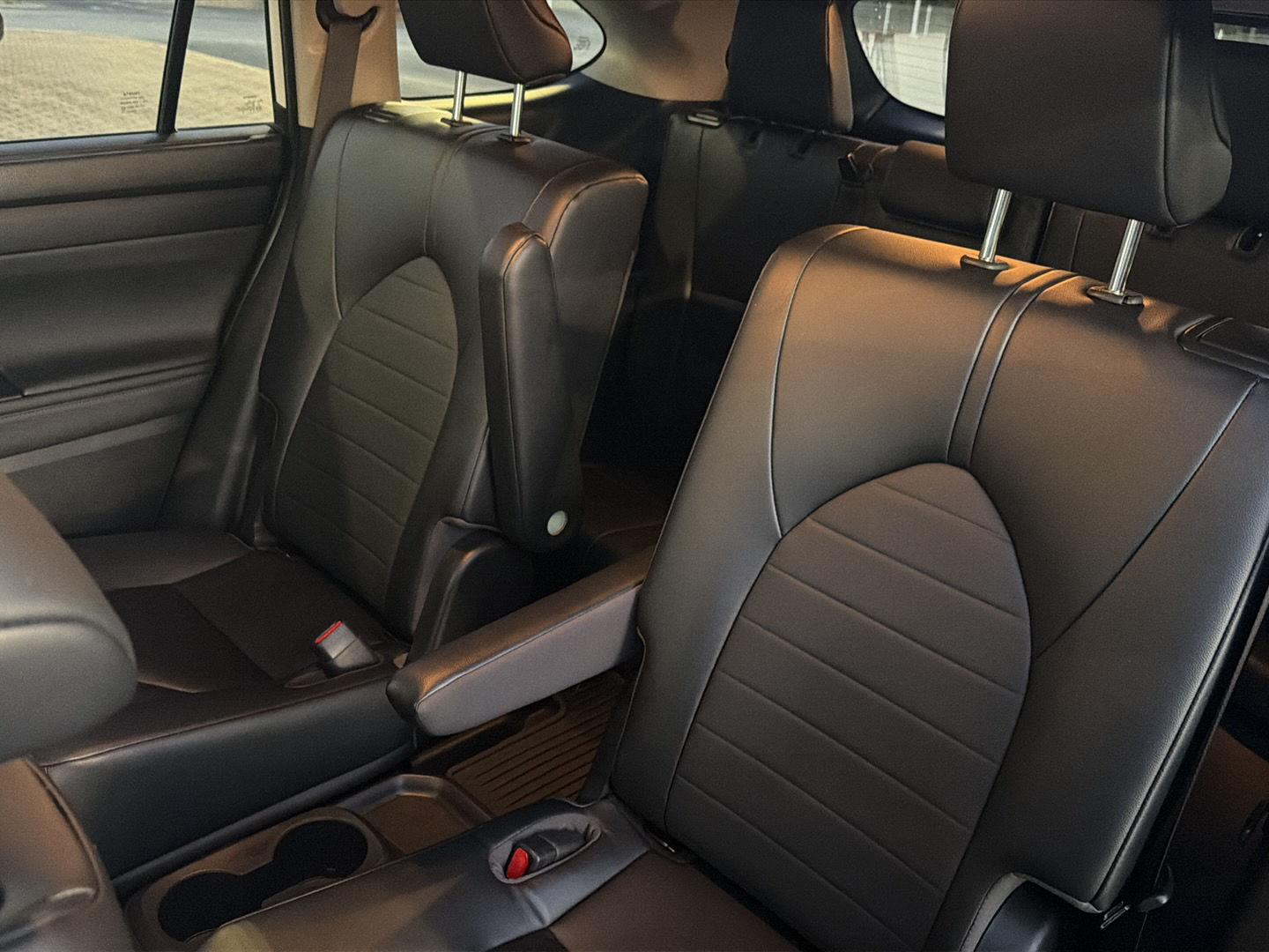Used 2023 Toyota Highlander Hybrid SUV