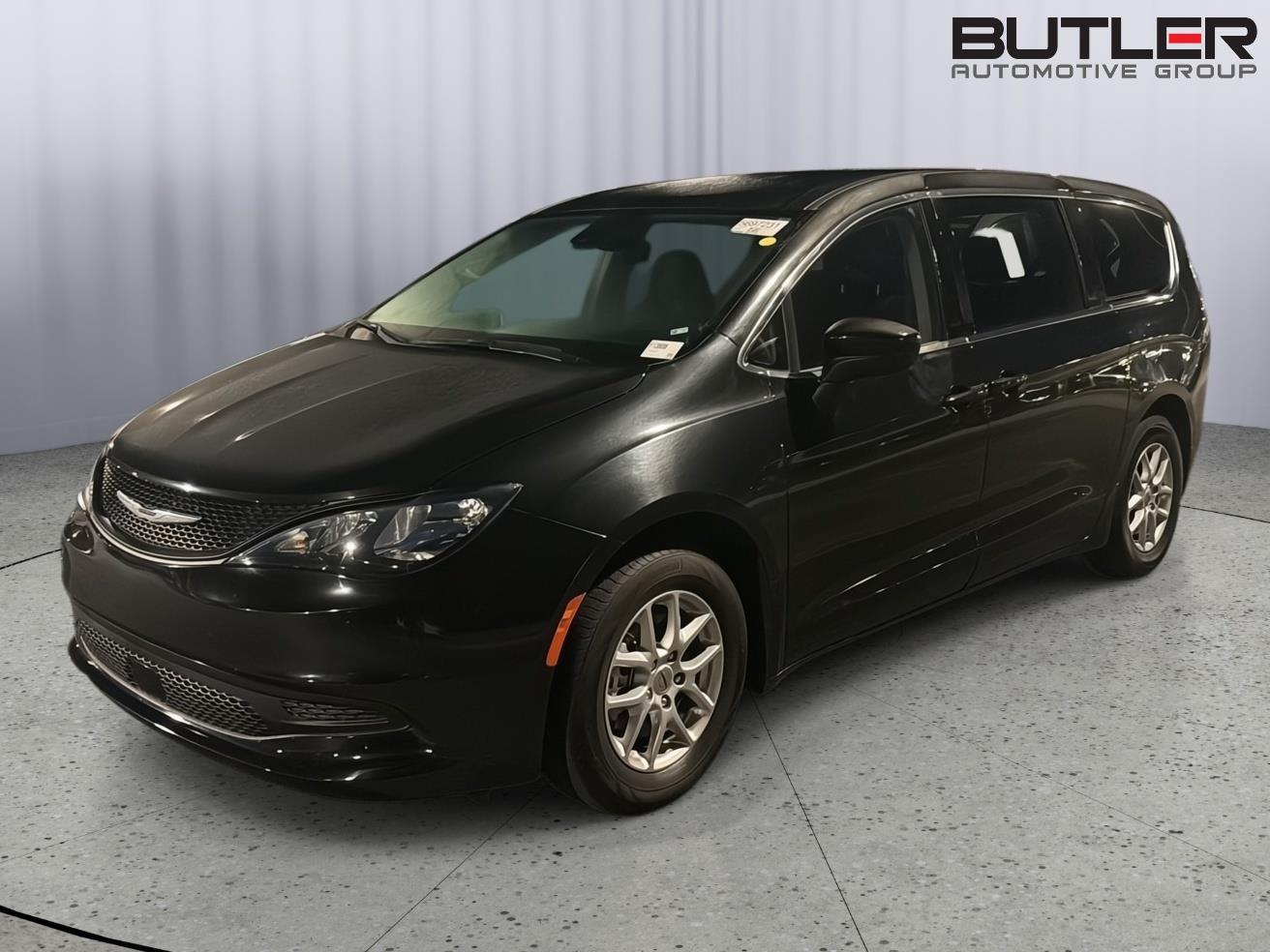 Used 2023 Chrysler Voyager Van