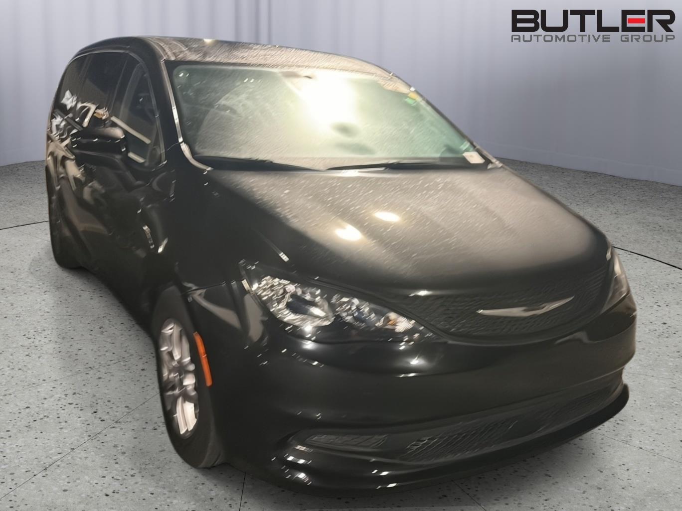 Used 2023 Chrysler Voyager Van