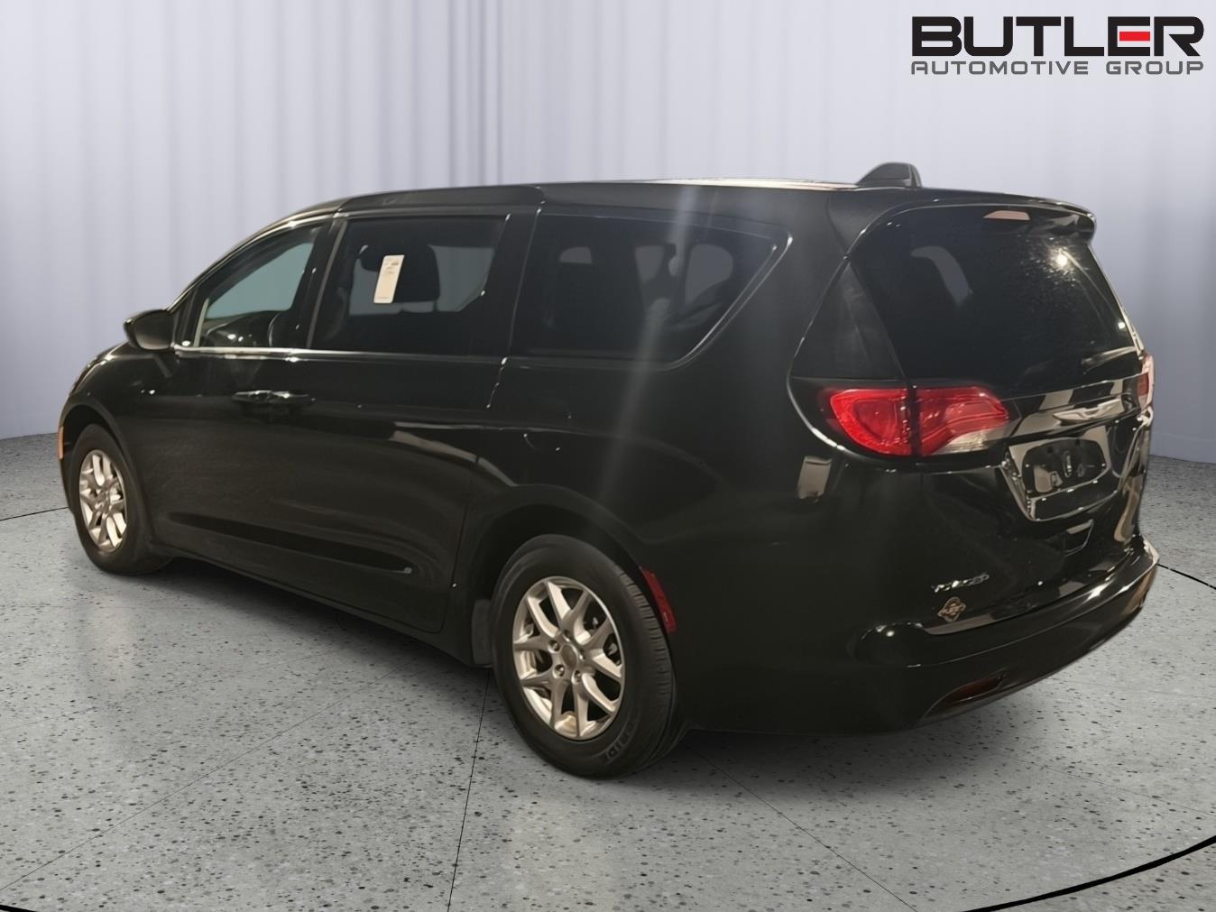 Used 2023 Chrysler Voyager Van