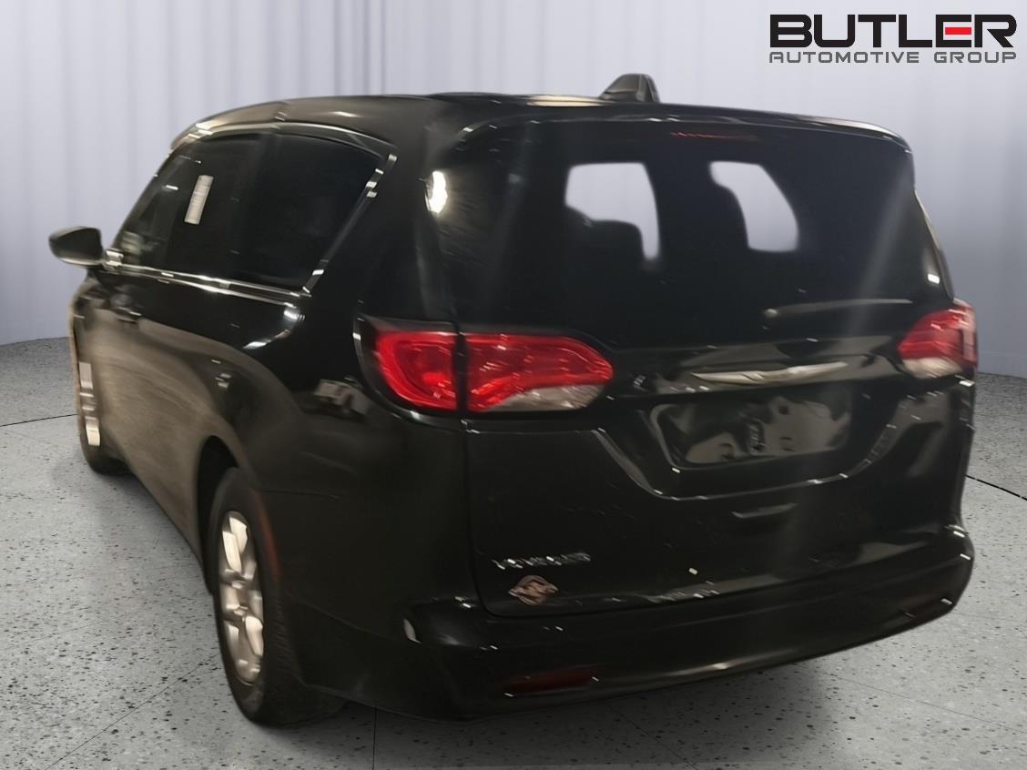 Used 2023 Chrysler Voyager Van