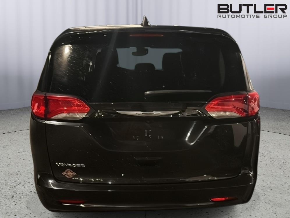 Used 2023 Chrysler Voyager Van