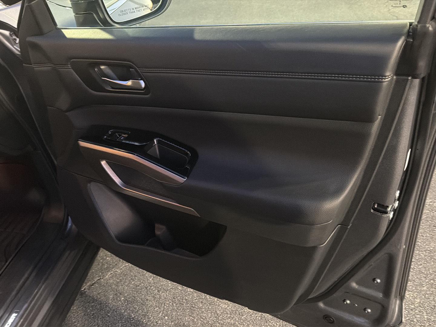 Used 2025 Nissan Pathfinder SUV