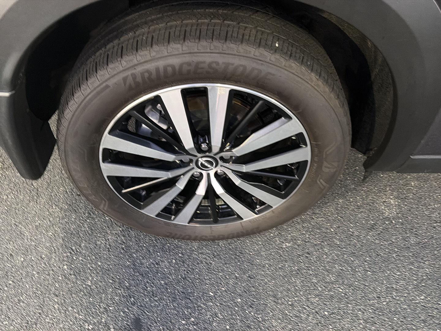 Used 2025 Nissan Pathfinder SUV