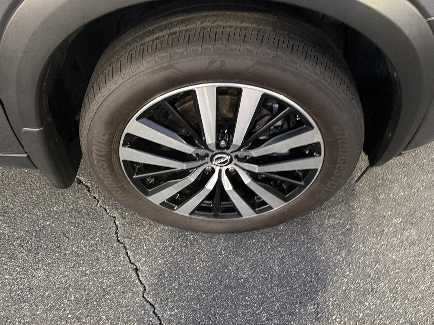 Used 2025 Nissan Pathfinder SUV