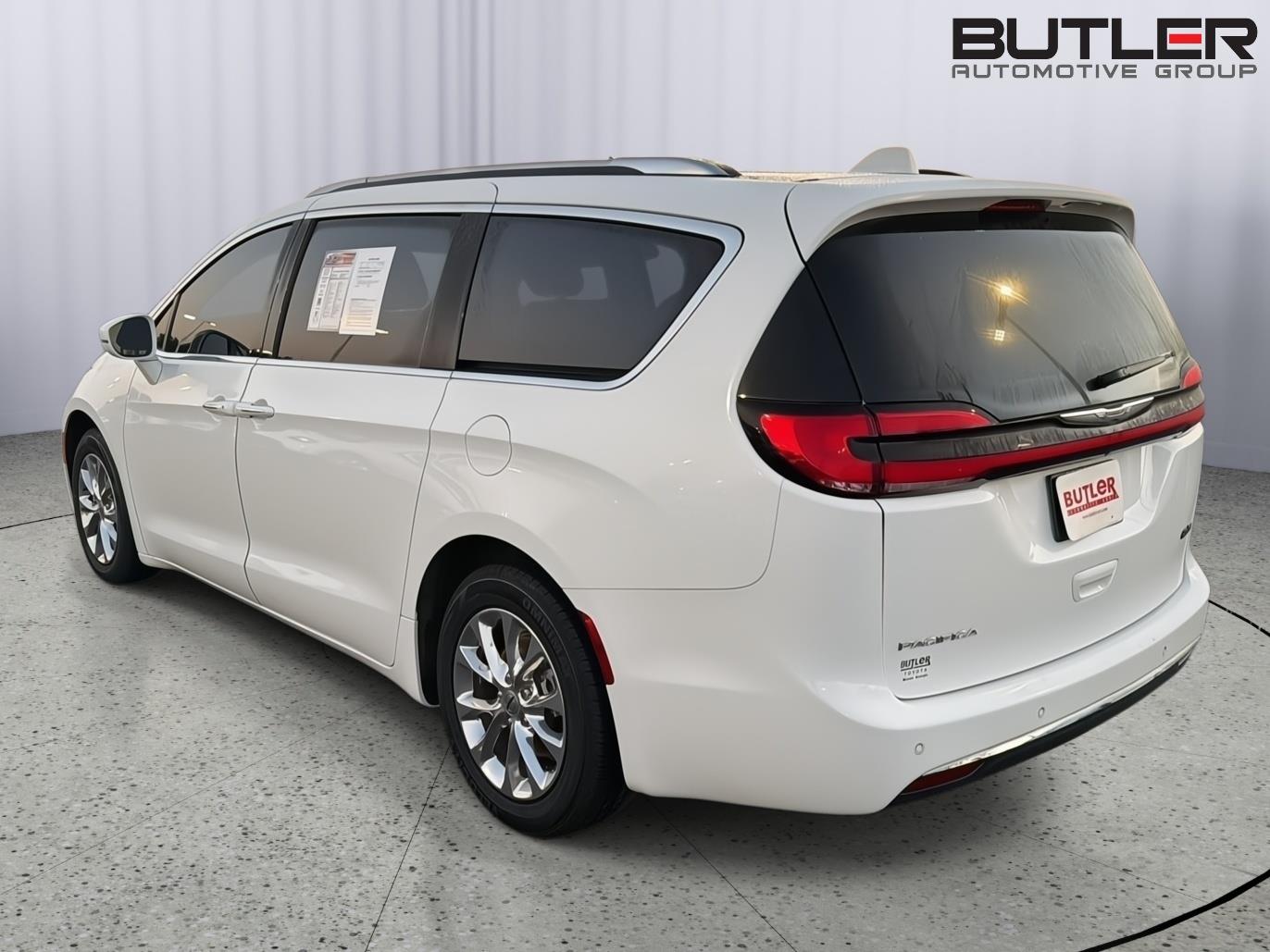 Used 2021 Chrysler Pacifica Van