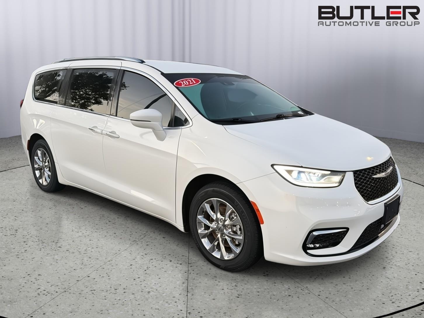 Used 2021 Chrysler Pacifica Van