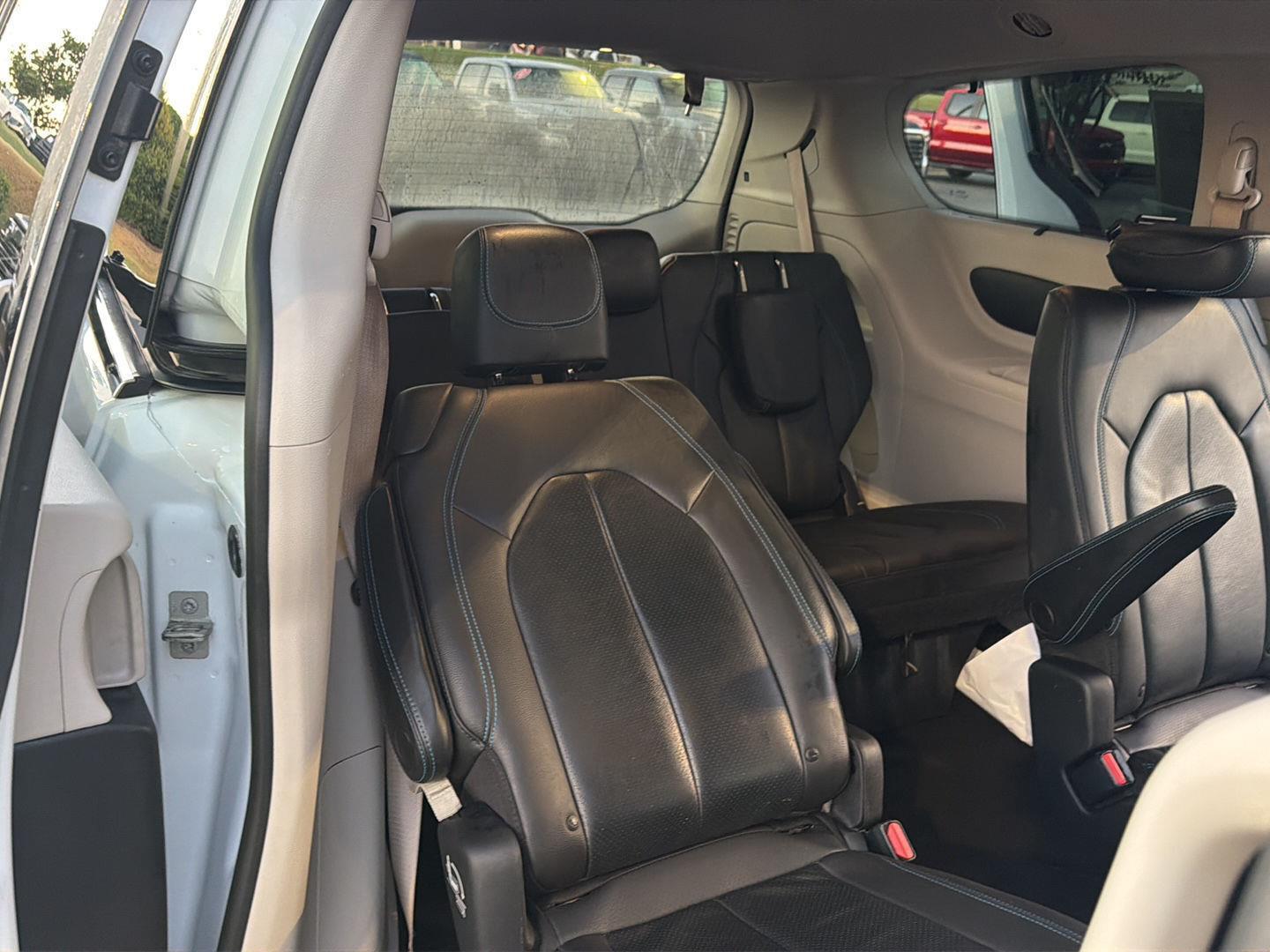 Used 2021 Chrysler Pacifica Van